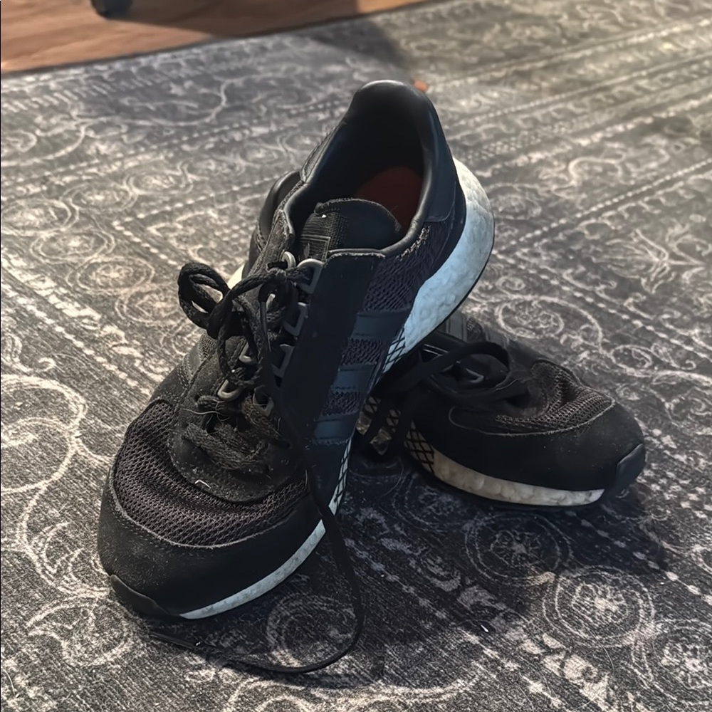 Adidas Black and White Sneakers for Everyday Comfort